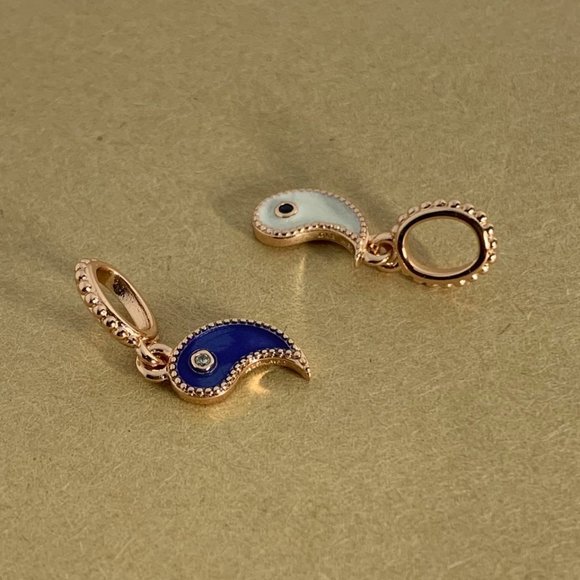 Pandora Splittable Yin & Yang Sparkling Dangle Charm - Picture 12 of 12